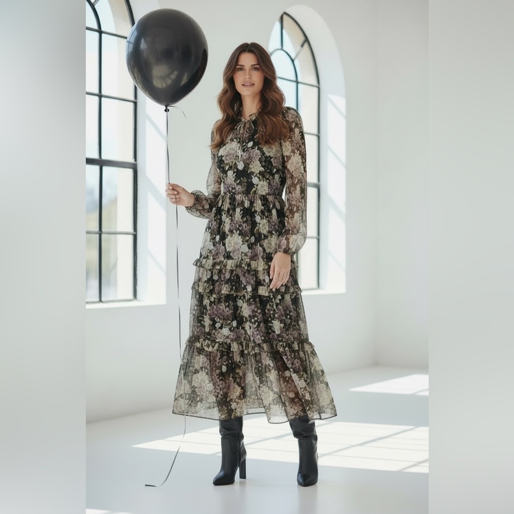 En Saison Elegant Black and Cream Floral Dress